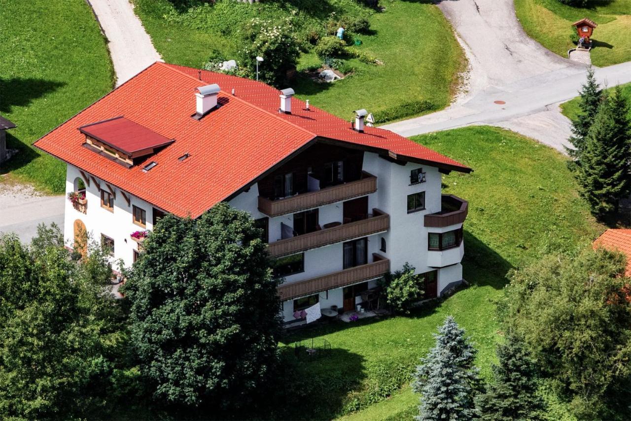 Haus Schoene Aussicht Berwang Extérieur photo